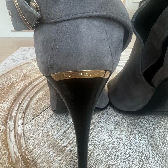 Burberry heels - Picture 6 of 7